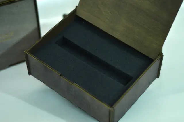 Открытая коробка Obsidian ложемент